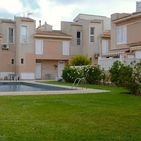 House In Tourist Paco