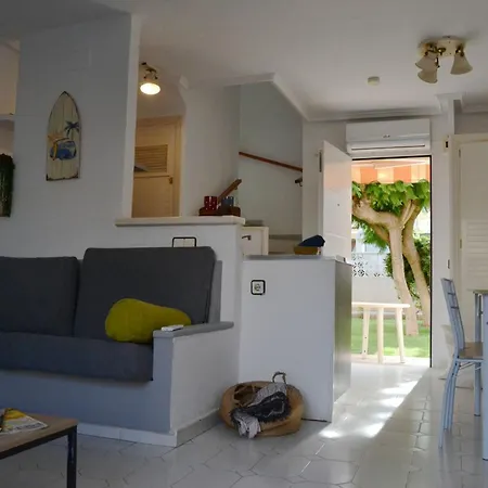 House In Tourist Paco